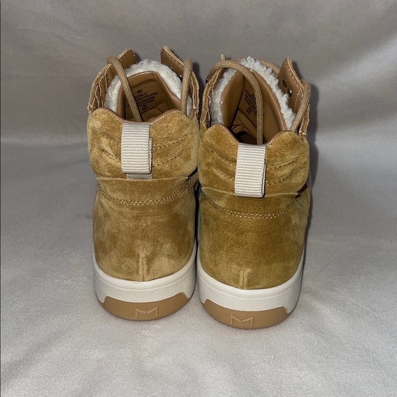 NWOT MARC FISHER Tan High-Top Sneakers with White Accents.  Size 8M. - Picture 3 of 9